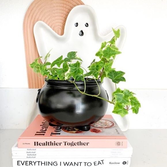 Pottery Barn Cute and Spooky Large Ghost Shaped Serving Tray 👻 - Picture 12 of 16